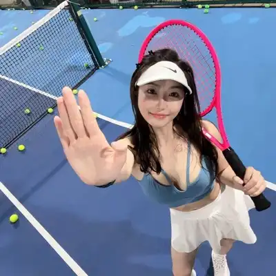 张伟